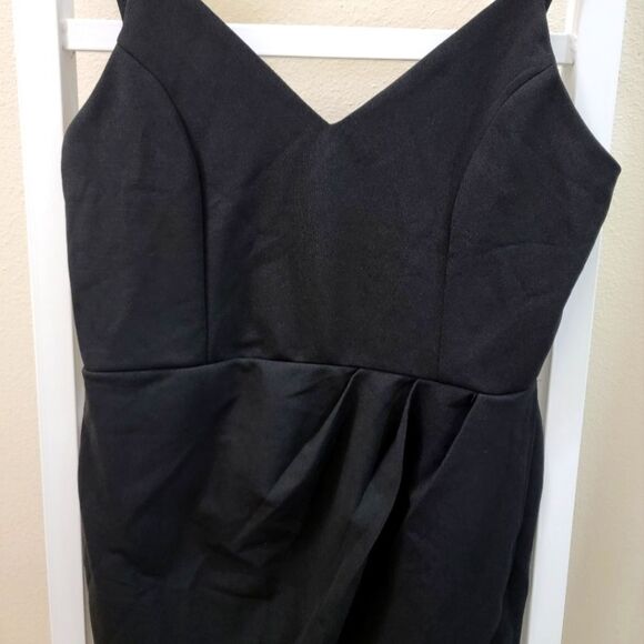 Classic Elegant Black Cocktail Mini Dress Sleeveless Spaghetti Straps Size S - Picture 2 of 6